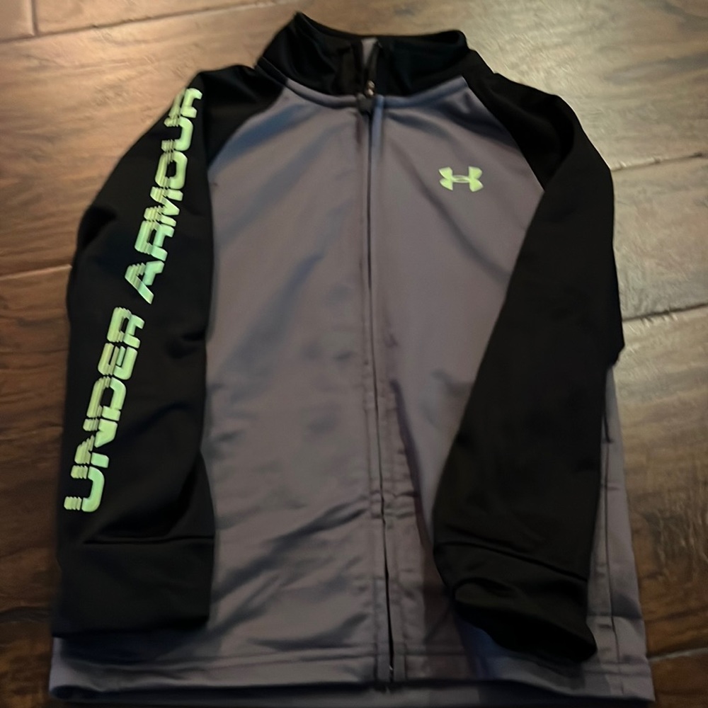 Size 4T boys Under Armour jacket